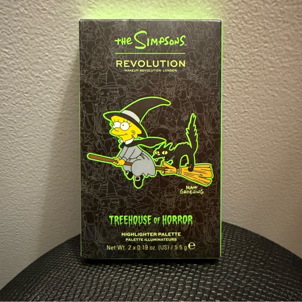 Makeup Revolution X Simpsons Highlighter Palette Witch Lisa Treehouse of Horror